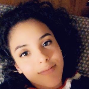 Meet your Posher, Roxsana valentina